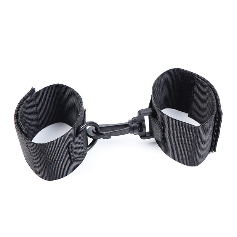 OHMAMA FETISH NYLON WRIST RESTRAINTS